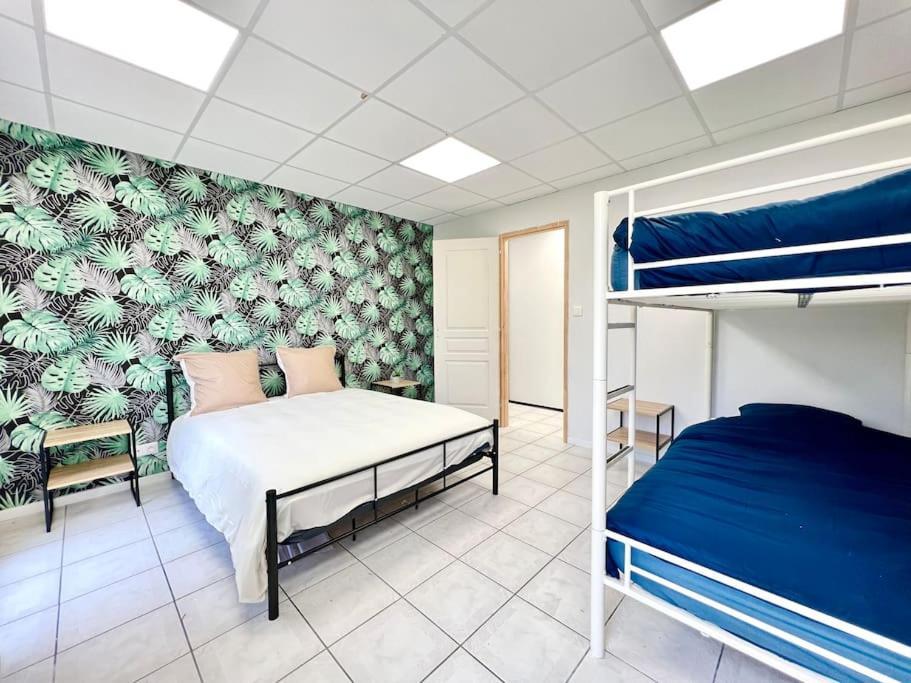 Le Grand Penon ~ Logement Spacieux A 6 Min Du Parc Saint-Georges-les-Baillargeaux Εξωτερικό φωτογραφία
