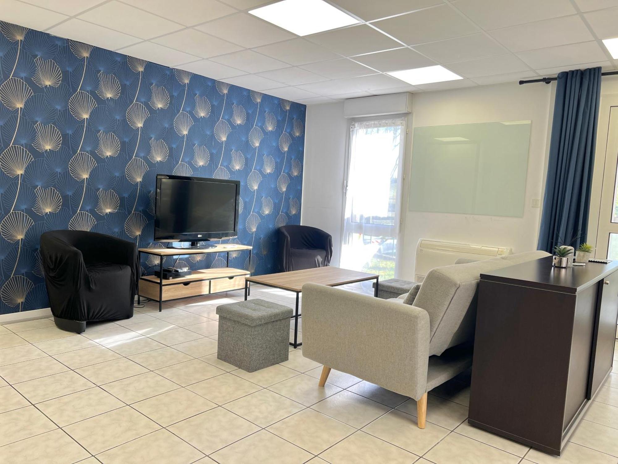 Le Grand Penon ~ Logement Spacieux A 6 Min Du Parc Saint-Georges-les-Baillargeaux Εξωτερικό φωτογραφία